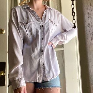 AE Boyfriend Fit Super Soft Lavender Button Up